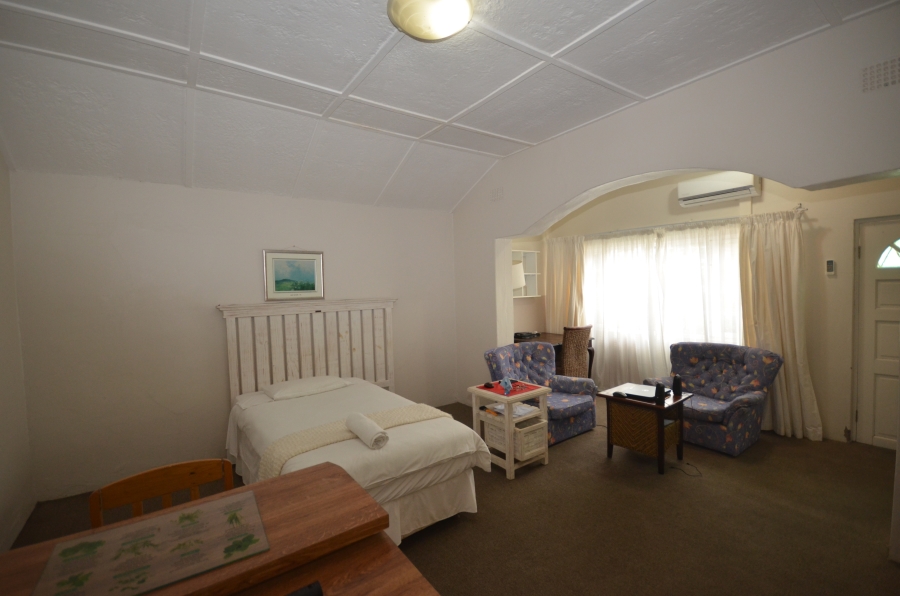 9 Bedroom Property for Sale in Nahoon Eastern Cape